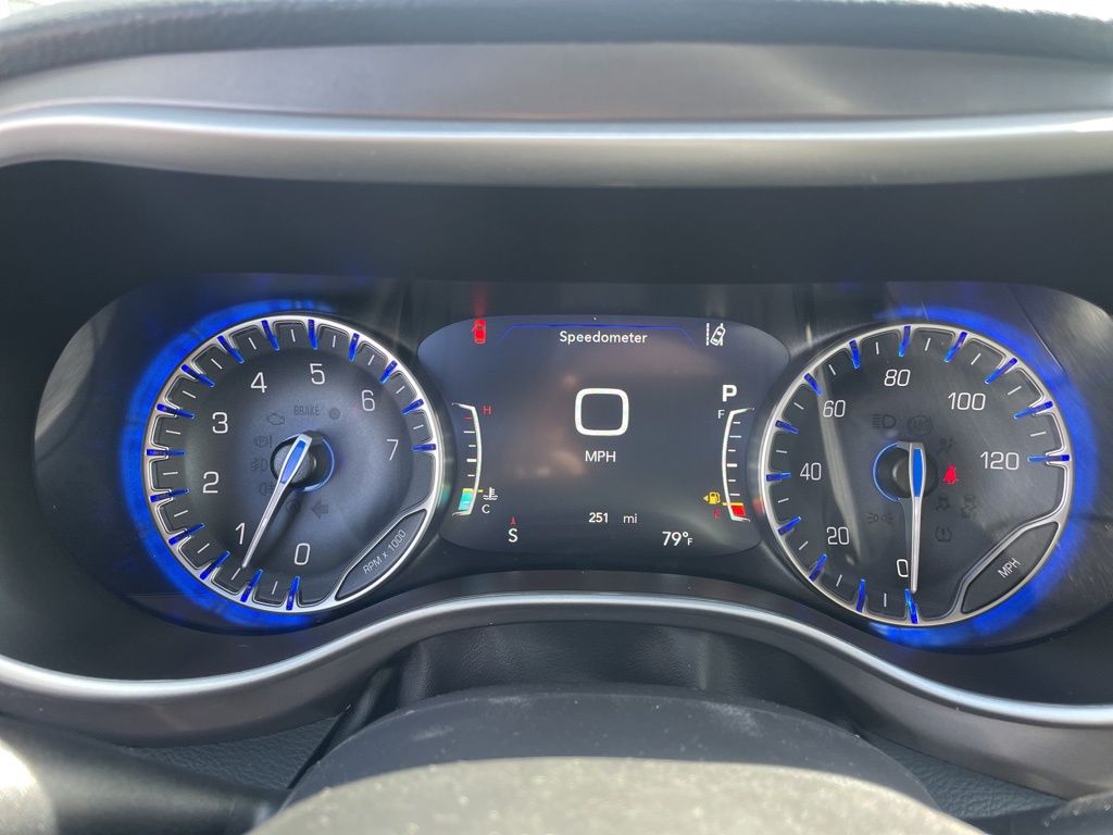 2025 Chrysler Pacifica photo 20