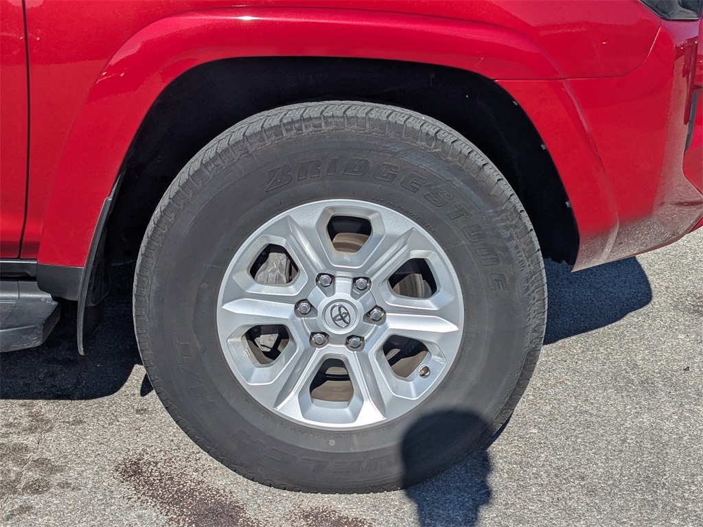 2024 Toyota 4Runner SR5 photo 10
