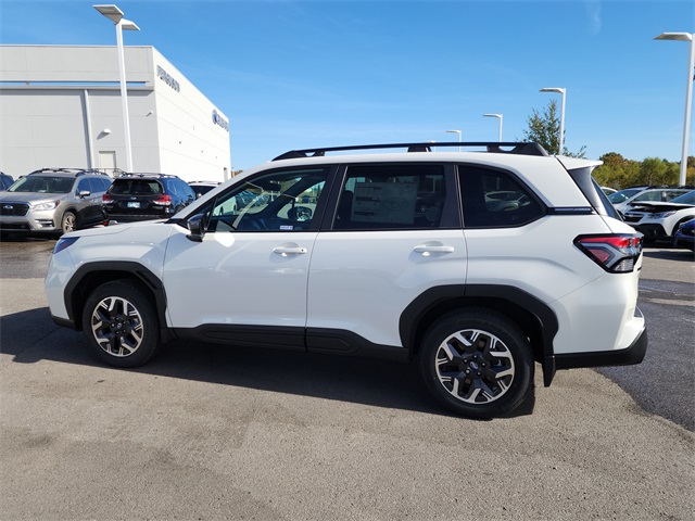 2026 Subaru Forester Premium photo 4