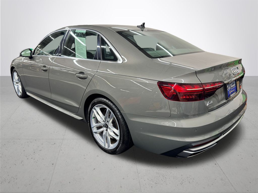 2023 Audi A4 45 S line Premium Plus Quattro photo 4