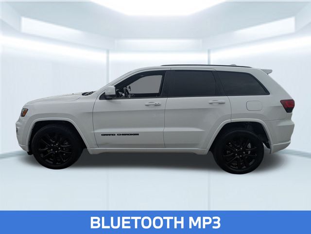 2021 Jeep Grand Cherokee Laredo X Altitude photo 2