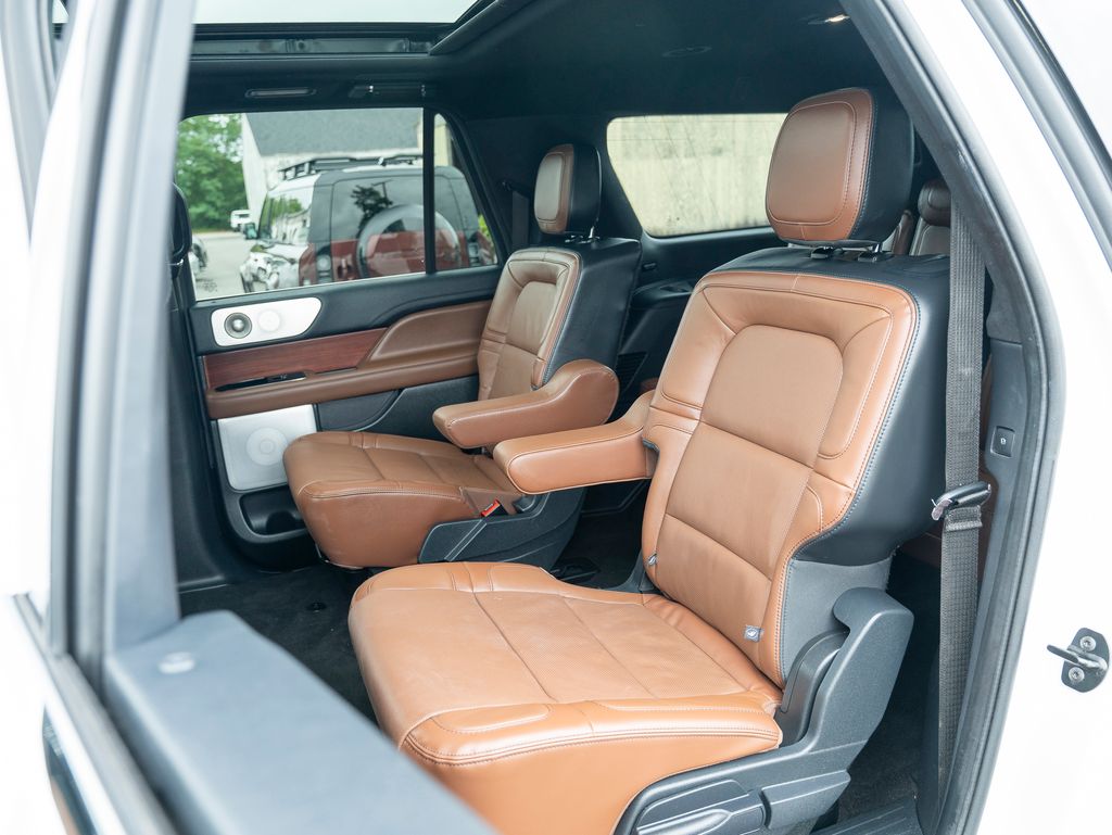 2024 Lincoln Navigator L Reserve photo 25