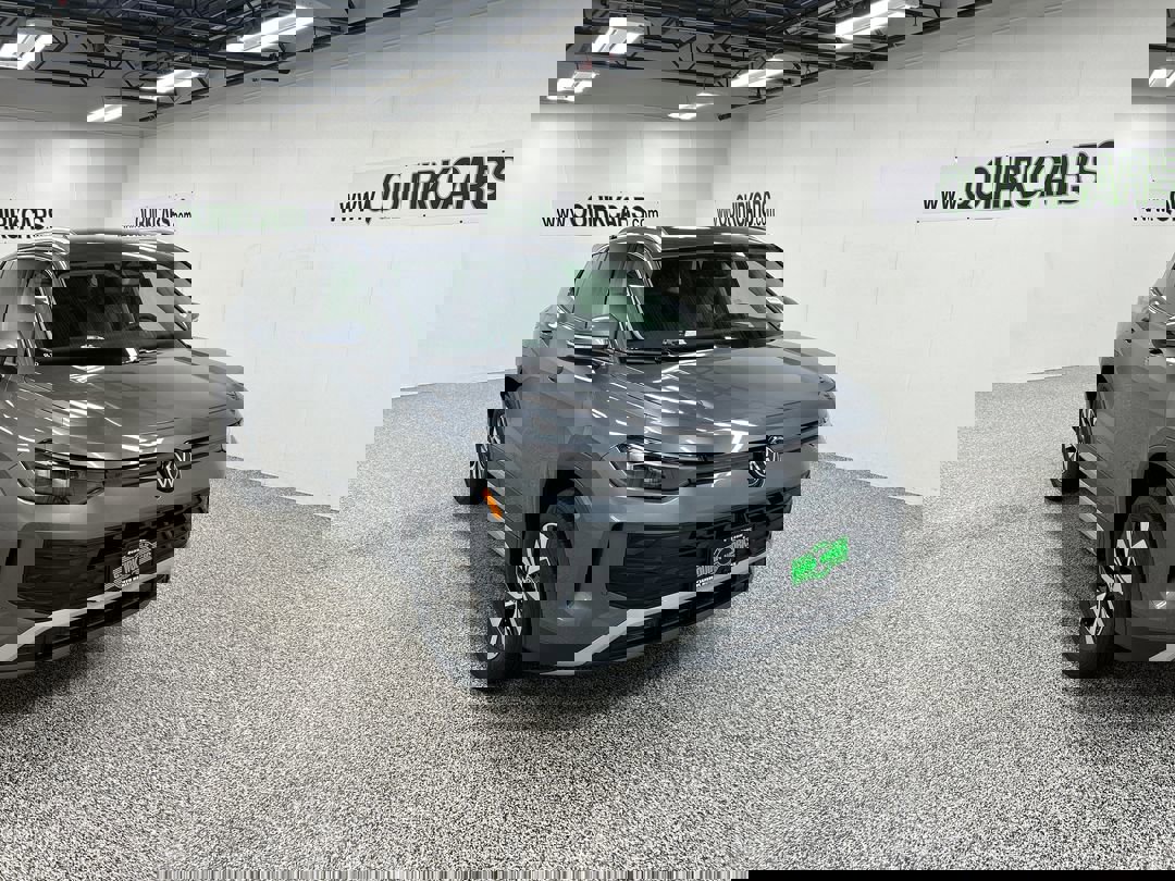 2025 Volkswagen Tiguan S's photo