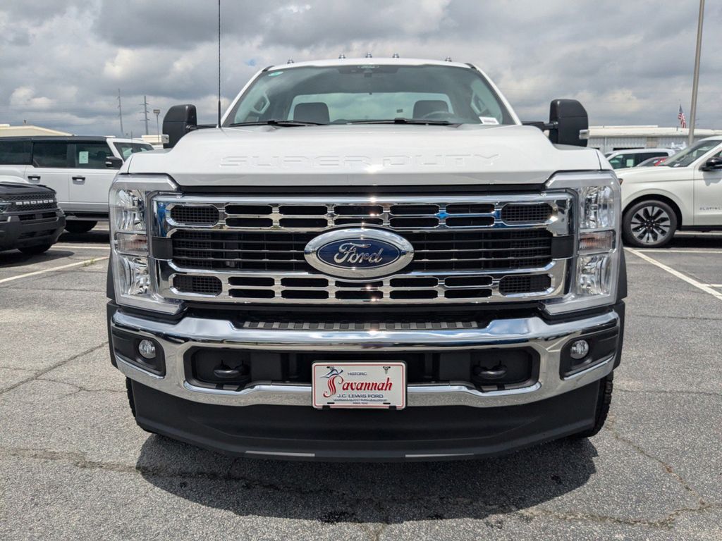2025 Ford F-550 XL photo 8