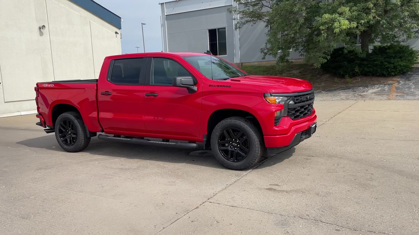 2025 Chevrolet Silverado 1500 Custom photo 14