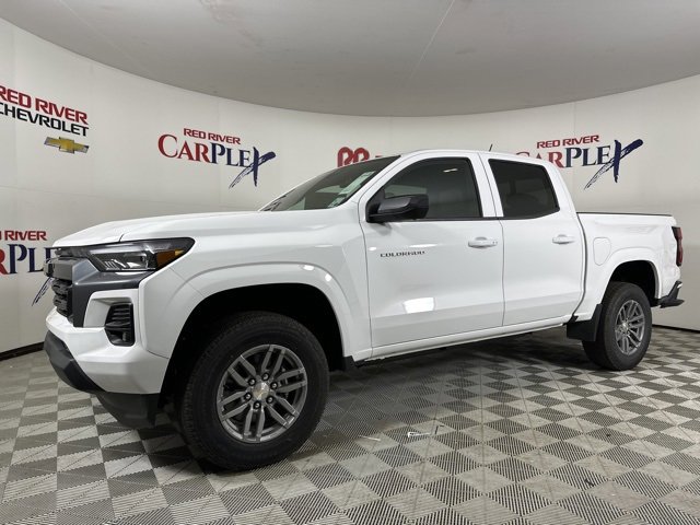 2025 Chevrolet Colorado Work Truck LT photo 3
