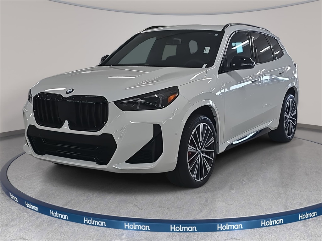 2026 BMW X1 28i's photo