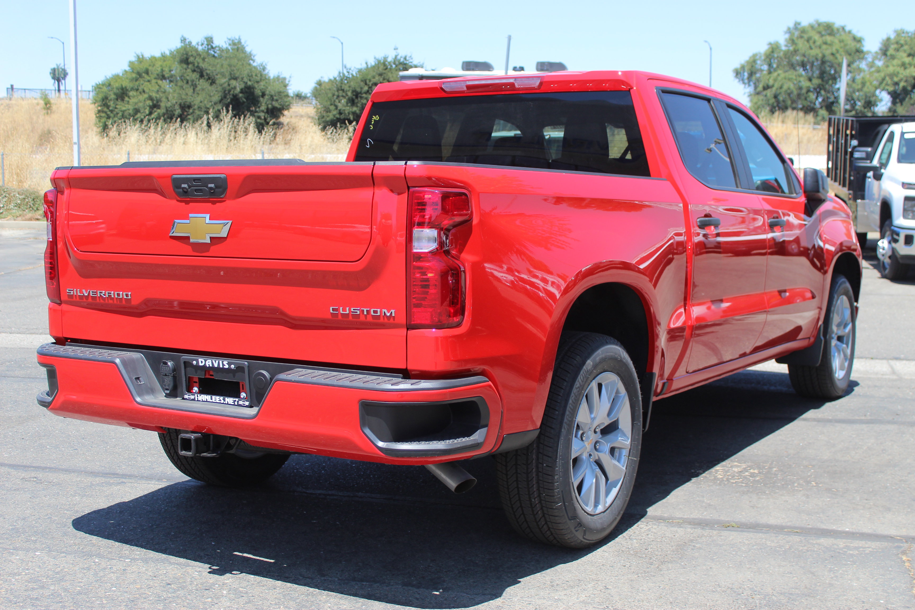 2025 Chevrolet Silverado Custom photo 5