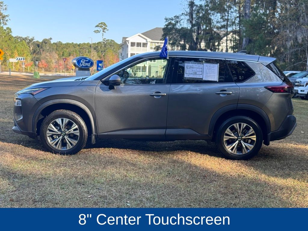 2021 Nissan Rogue SV photo 4