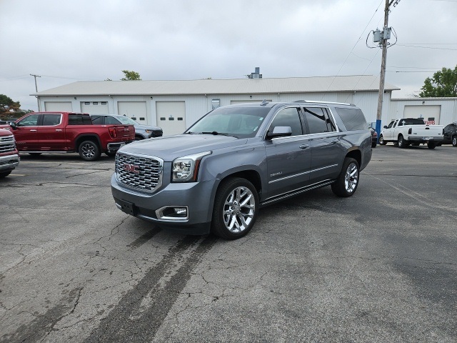 2019 Gmc Yukon XL Denali photo 2