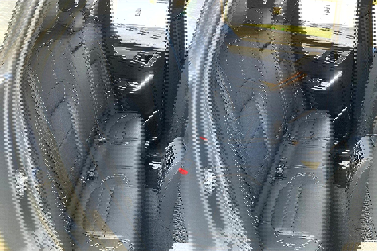 2026 Jaguar F-PACE P250 R-Dynamic S photo 6