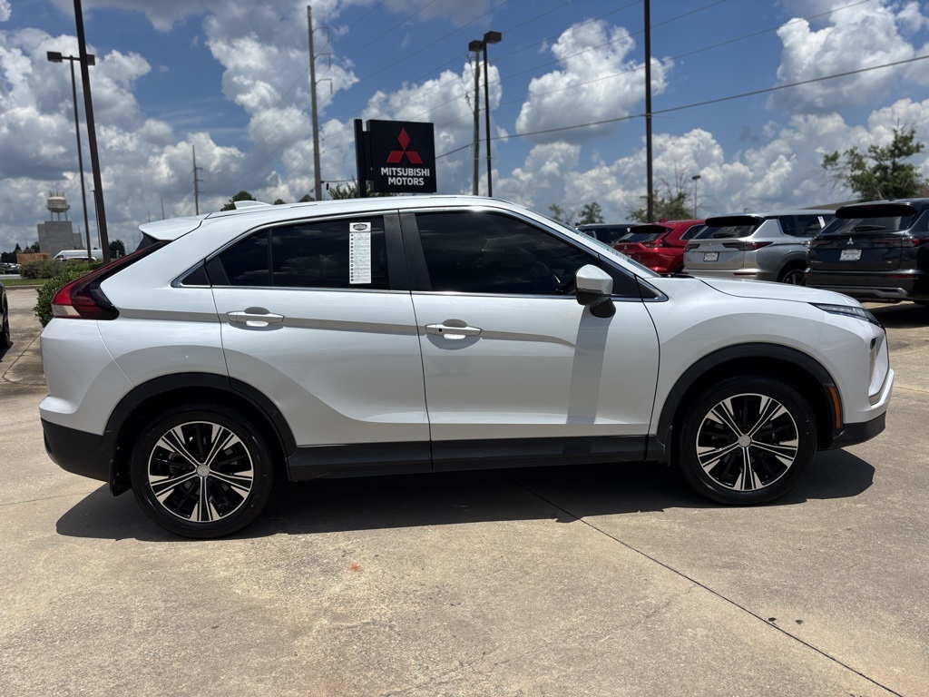 2022 Mitsubishi Eclipse Cross SEL photo 8