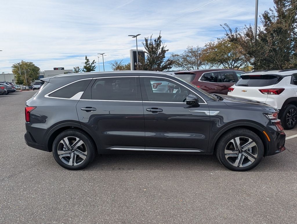 2024 Kia Sorento Hybrid EX photo 3