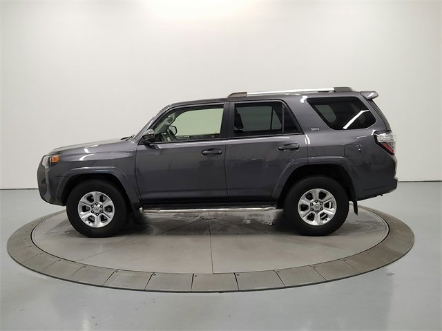 2021 Toyota 4Runner SR5 photo 4