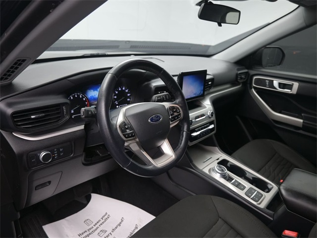 2021 Ford Explorer XLT photo 17