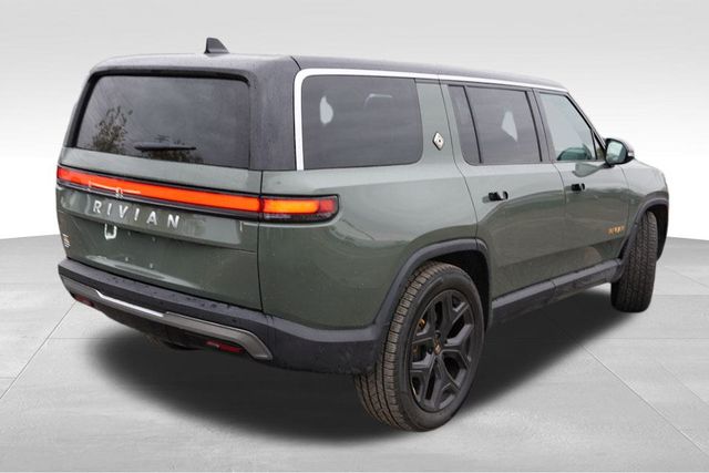 2024 Rivian R1S Launch Edition photo 3