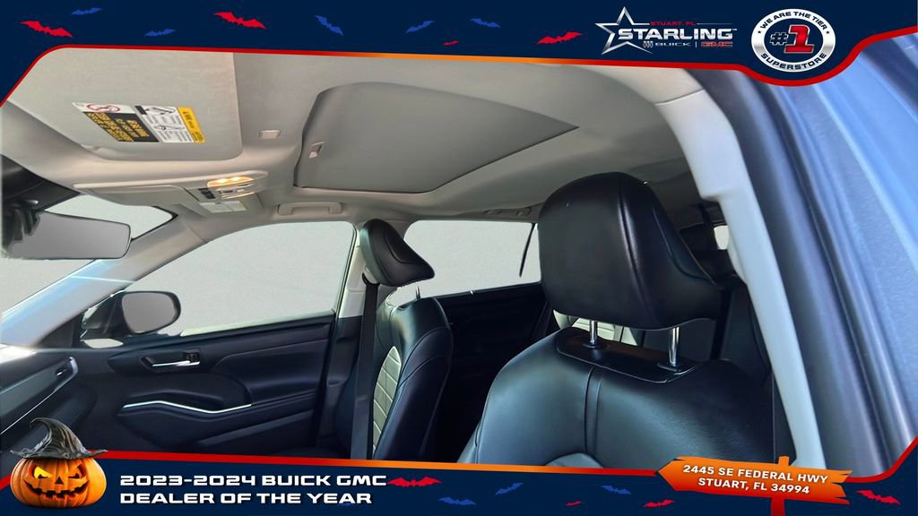 2022 Toyota Highlander XLE photo 28