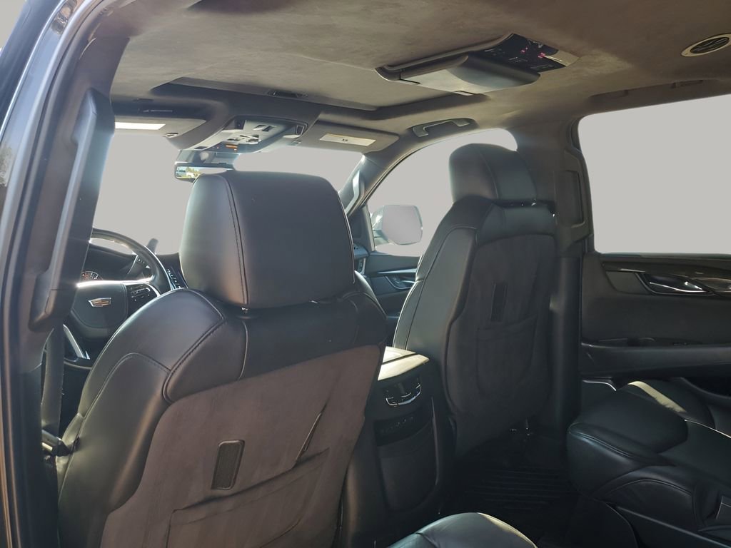 2020 Cadillac Escalade Platinum photo 18
