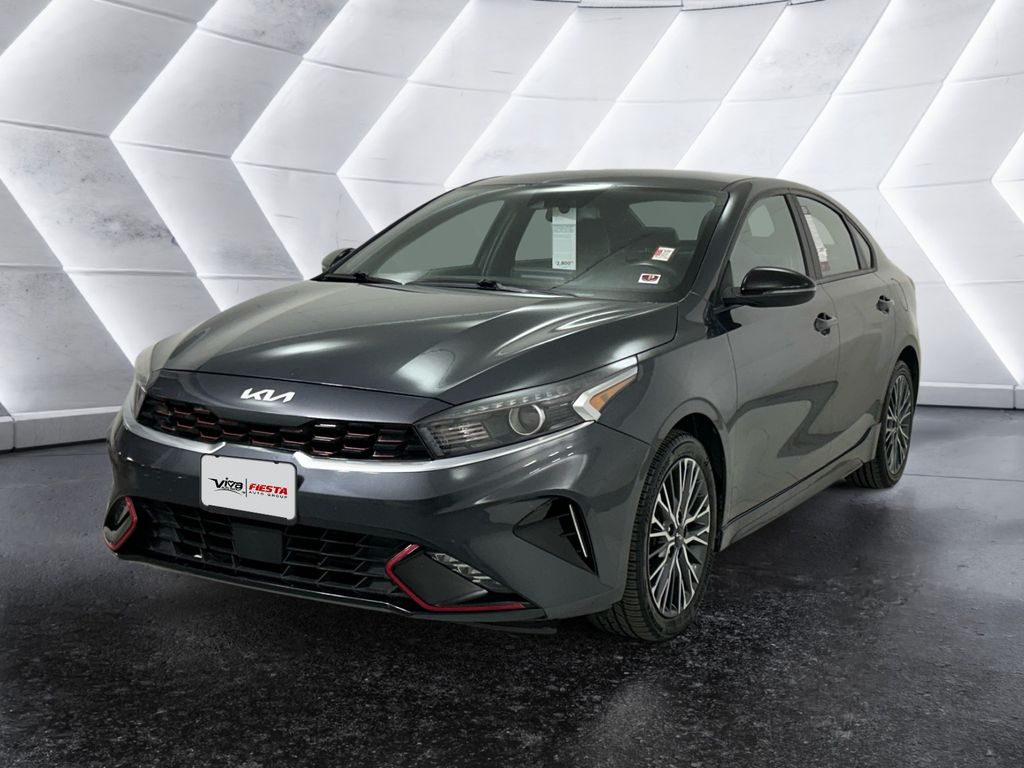 2023 Kia Forte GT-Line photo 3