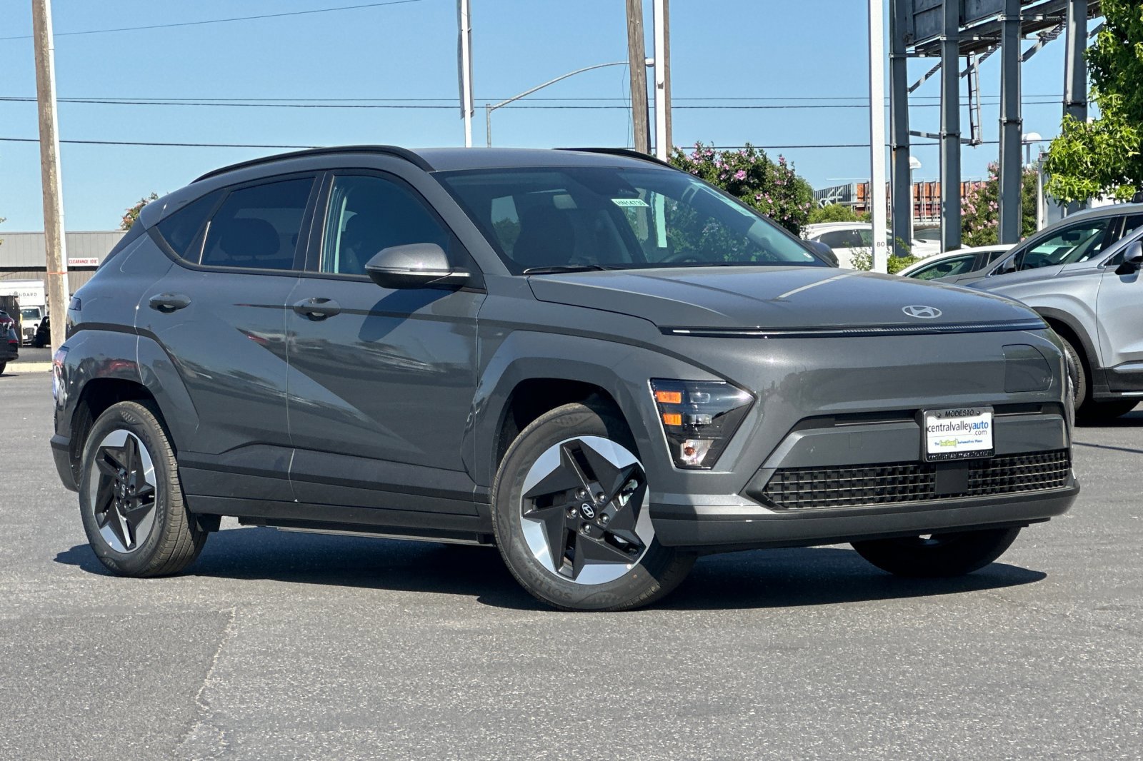 2025 Hyundai Kona Electric SEL photo 2