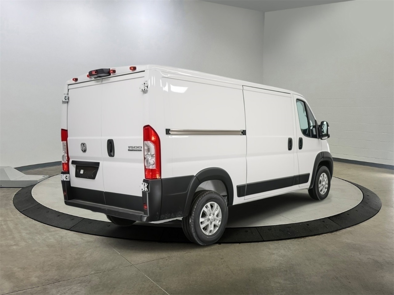 2024 Ram ProMaster 1500 SLT photo 4