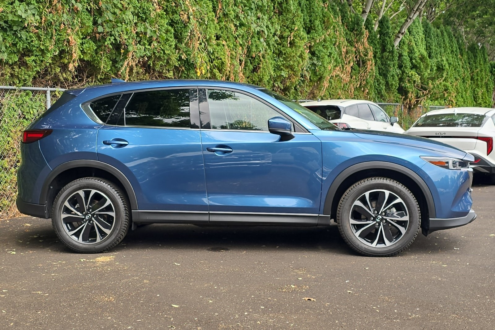 2022 Mazda CX-5 2.5 Premium Plus photo 3
