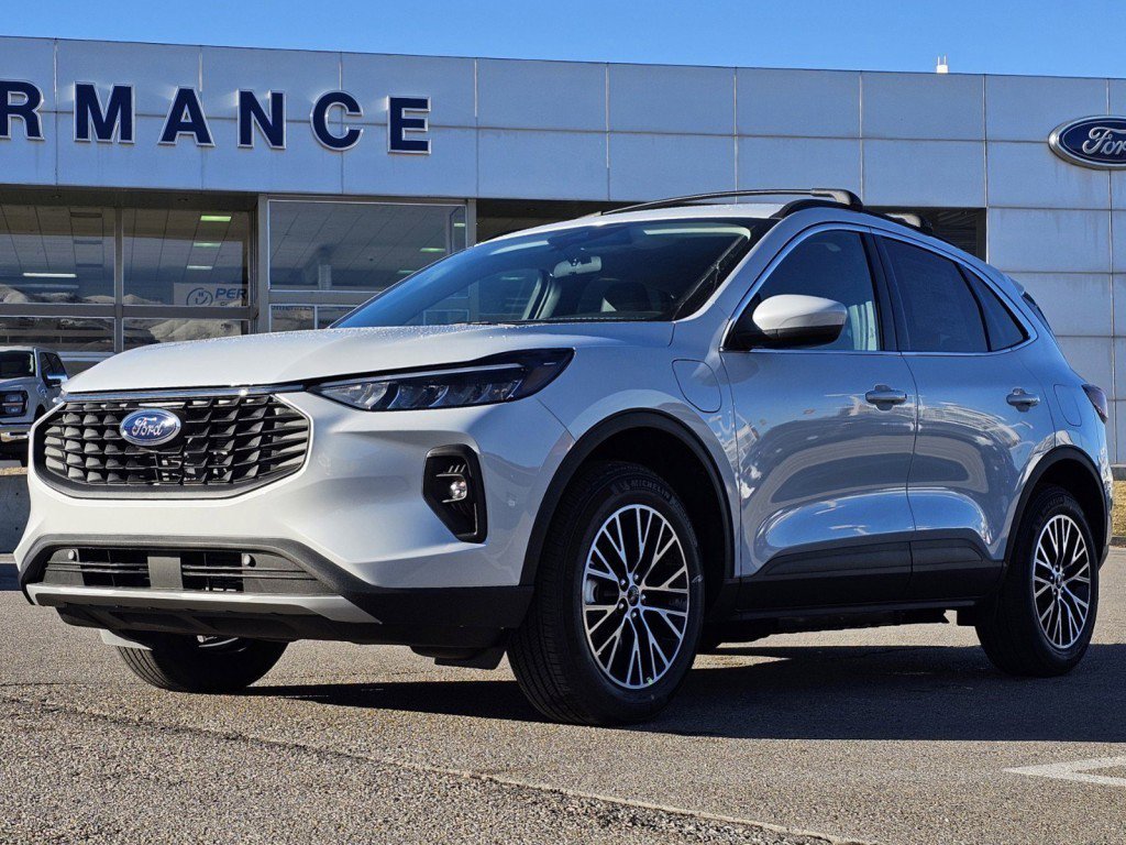 2025 Ford Escape Plug-In Hybrid photo 3