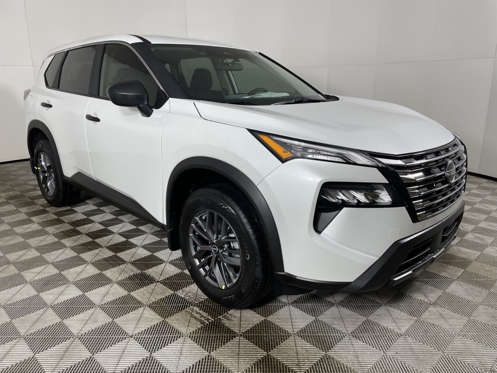 2025 Nissan Rogue S photo 2