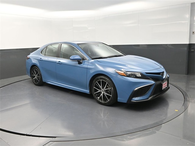 2023 Toyota Camry SE photo 9