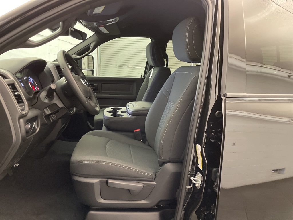 2025 Ram 2500 Tradesman photo 11