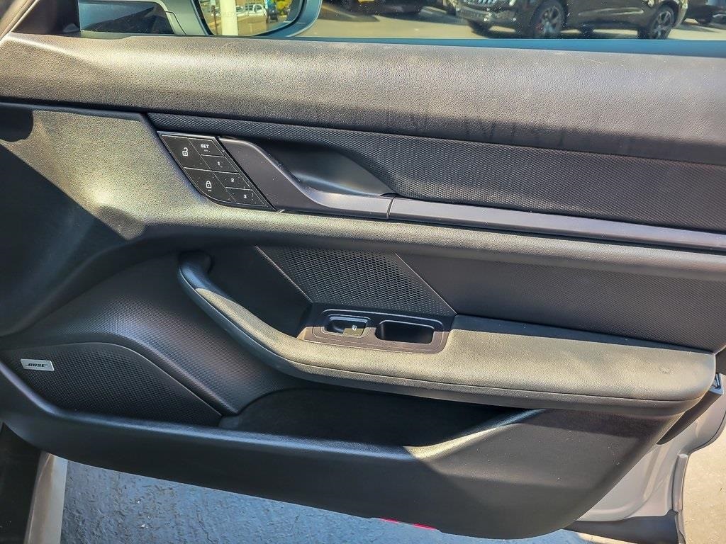 2022 Porsche Taycan 4S photo 21