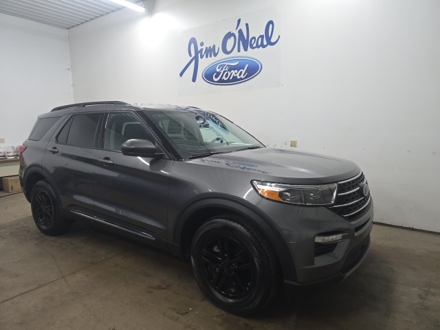 2023 Ford Explorer XLT's photo