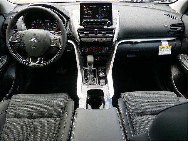 2025 Mitsubishi Eclipse Cross SE photo 6