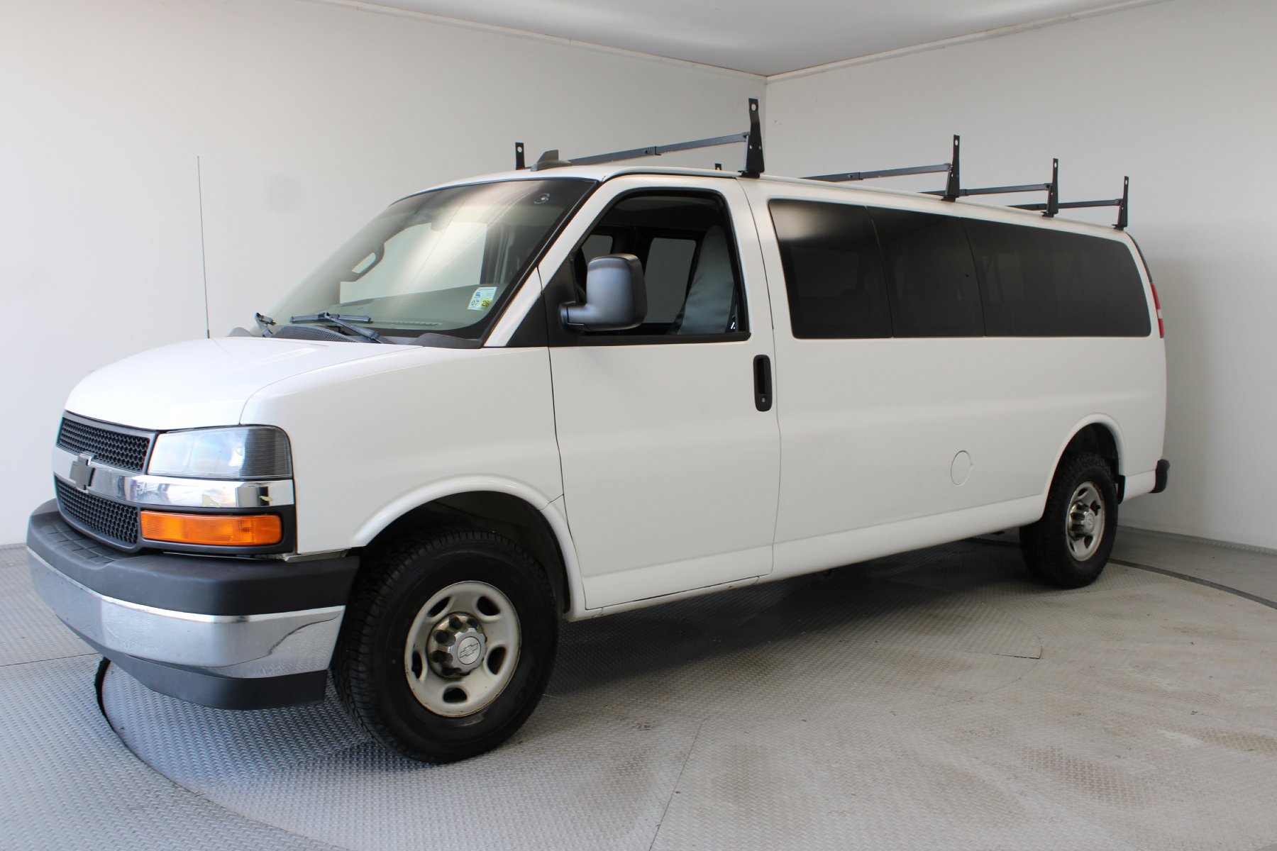 2017 Chevrolet Express Passenger LS