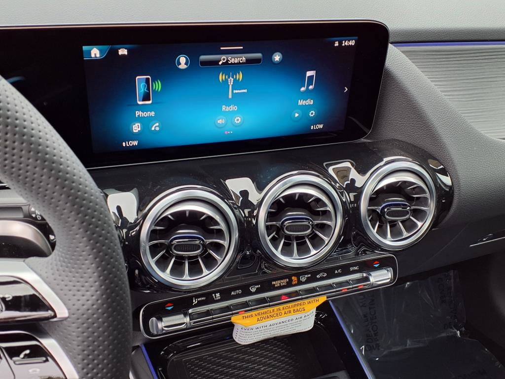2026 Mercedes Benz GLA AMG 35 4MATIC photo 2