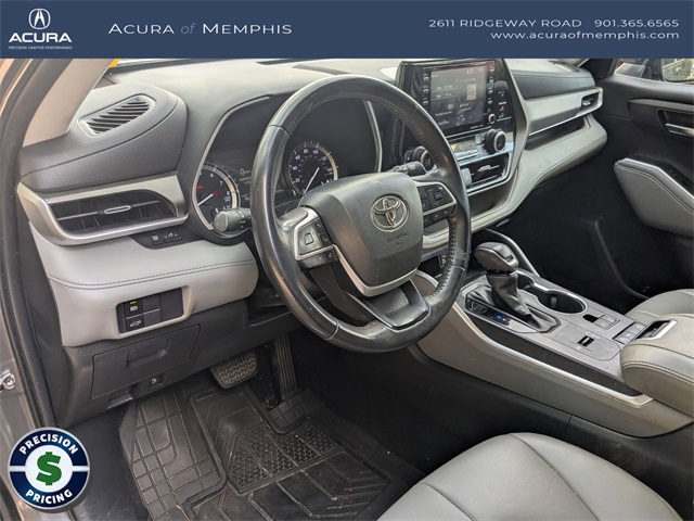 2022 Toyota Highlander XLE photo 9