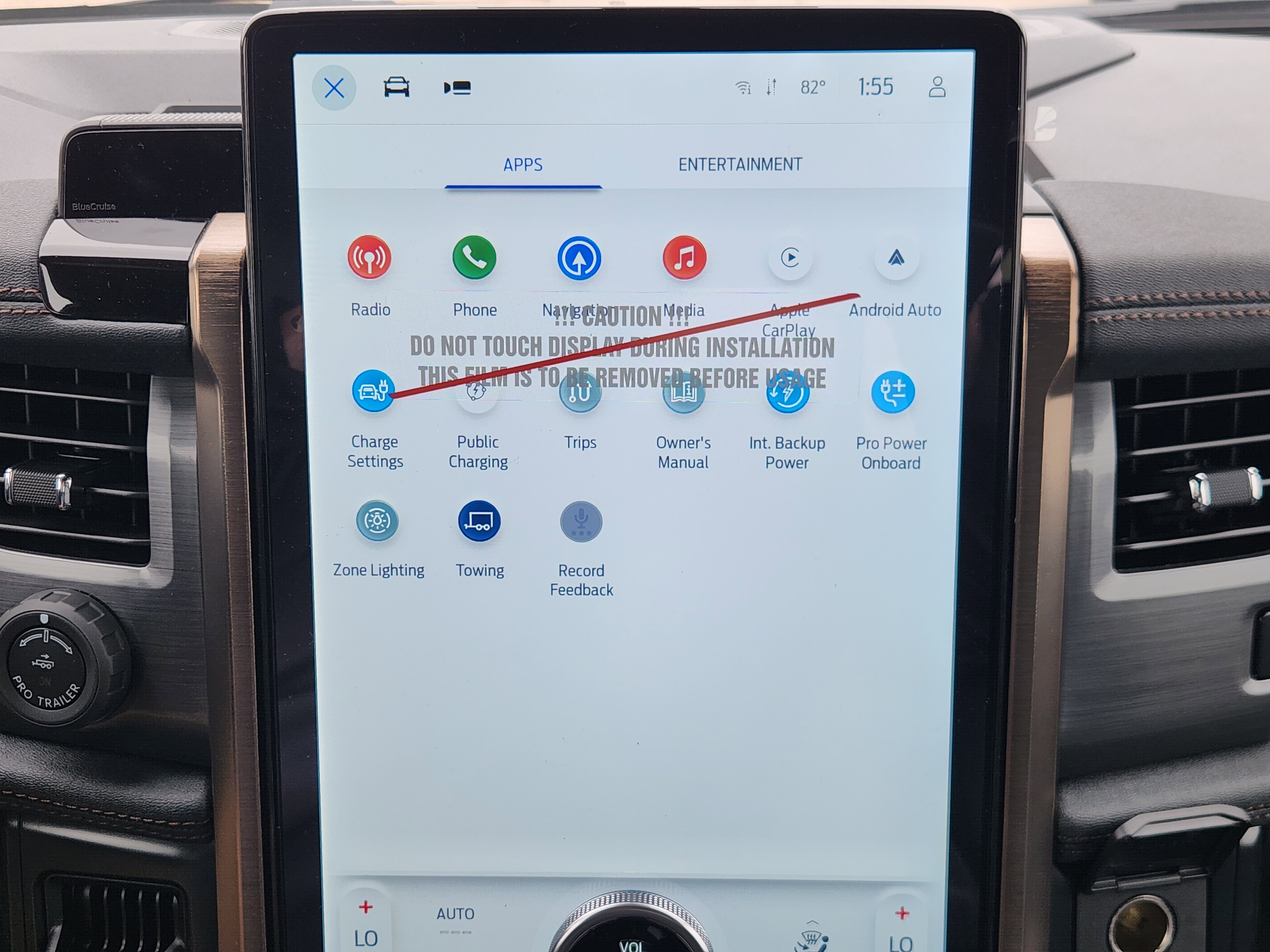 2025 Ford F-150 Lightning Lariat photo 3