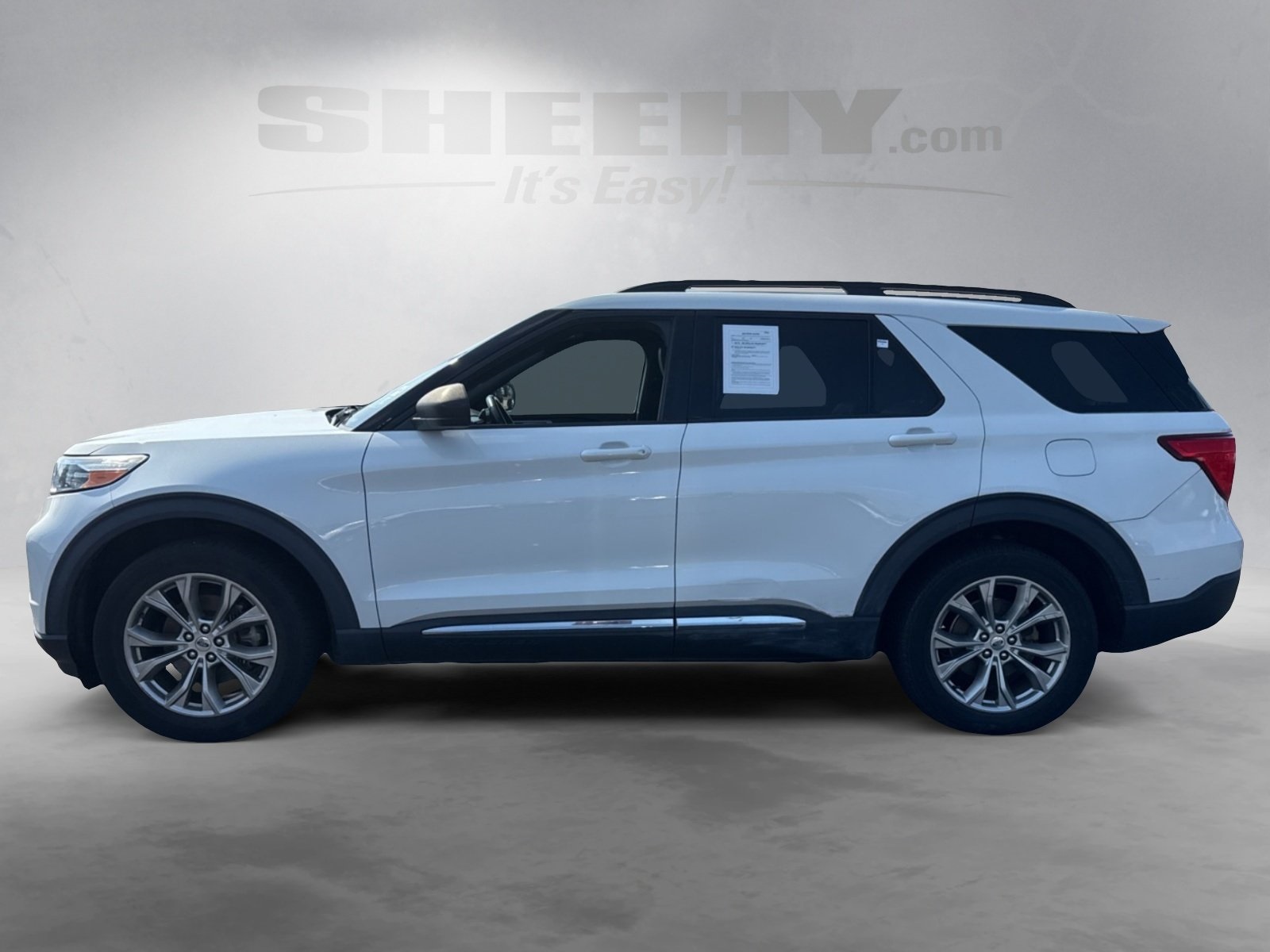 2020 Ford Explorer XLT photo 14