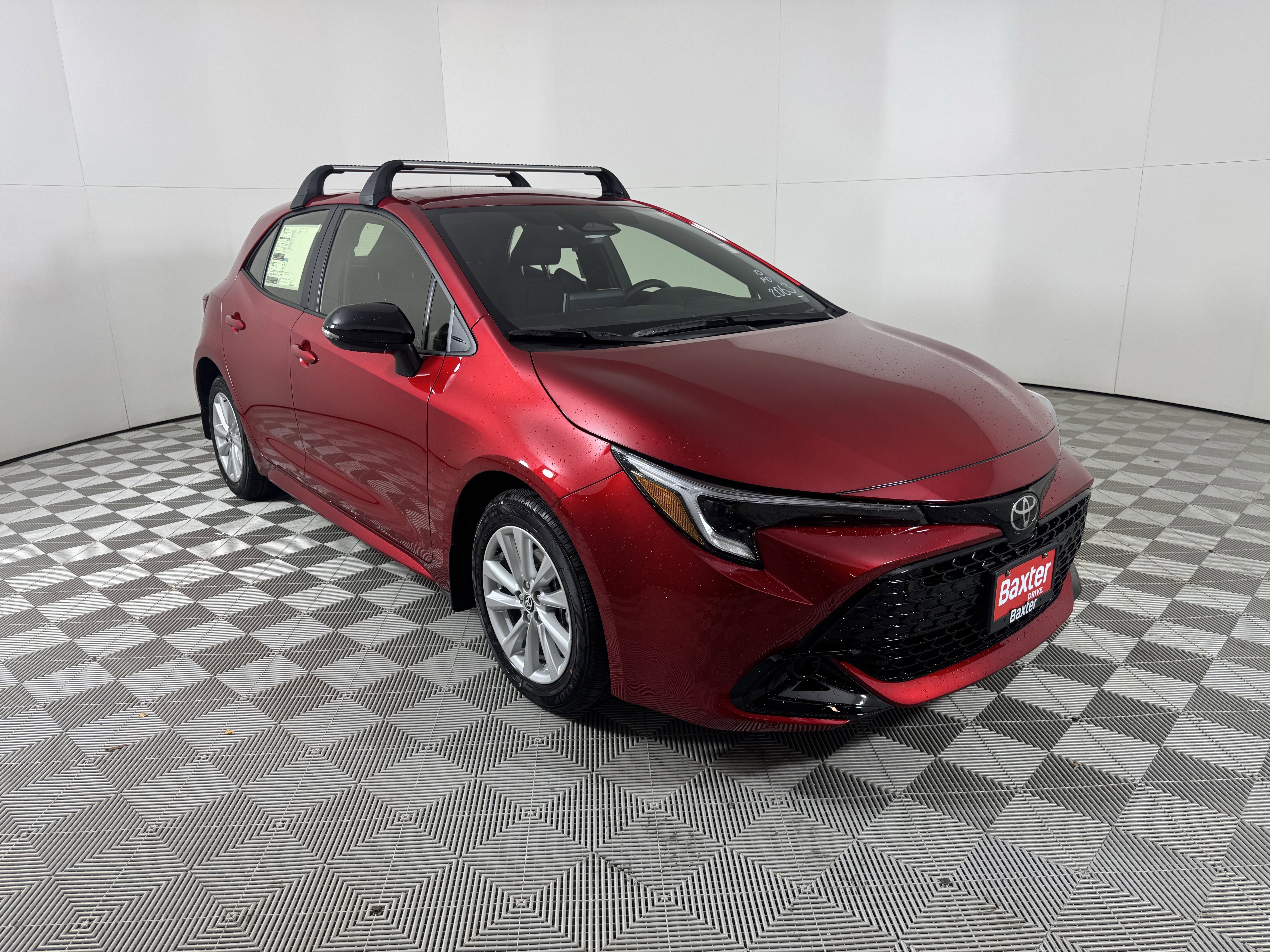 2026 Toyota Corolla Hatchback SE's photo