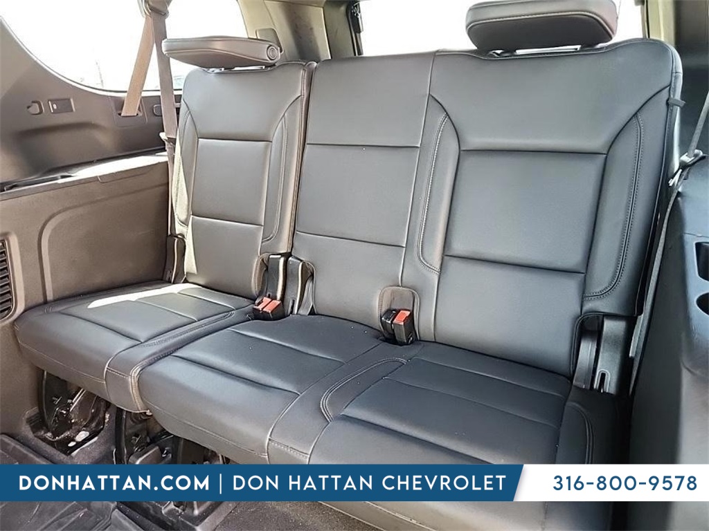 2021 Chevrolet Suburban Z71 photo 11