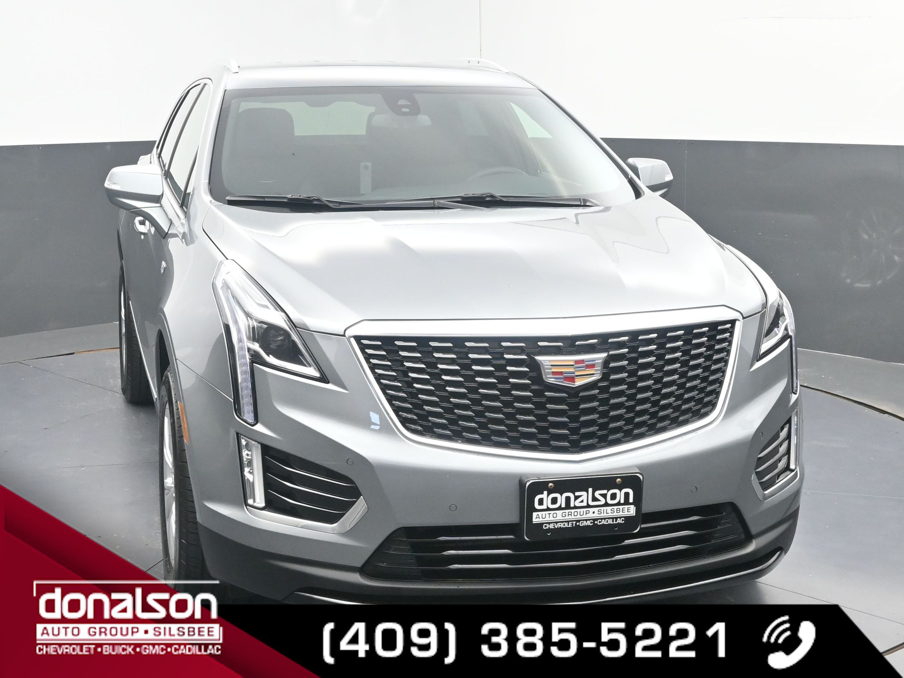 2025 Cadillac XT5 Luxury photo 2