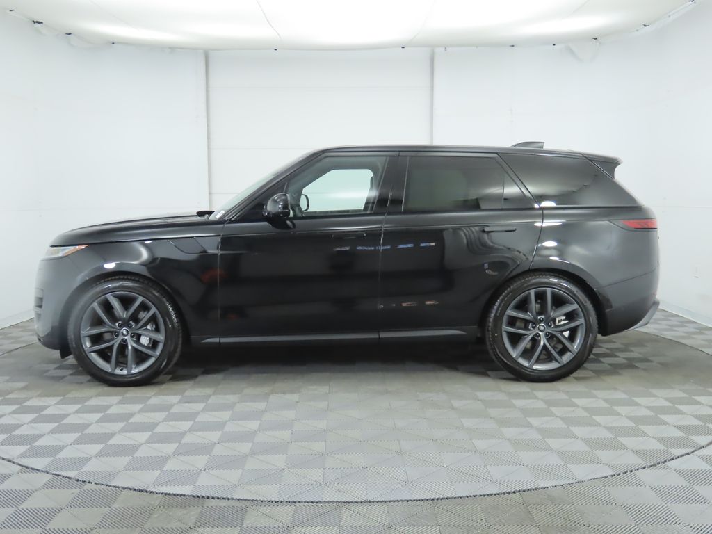 2025 Land Rover Range Rover Sport SE photo 4