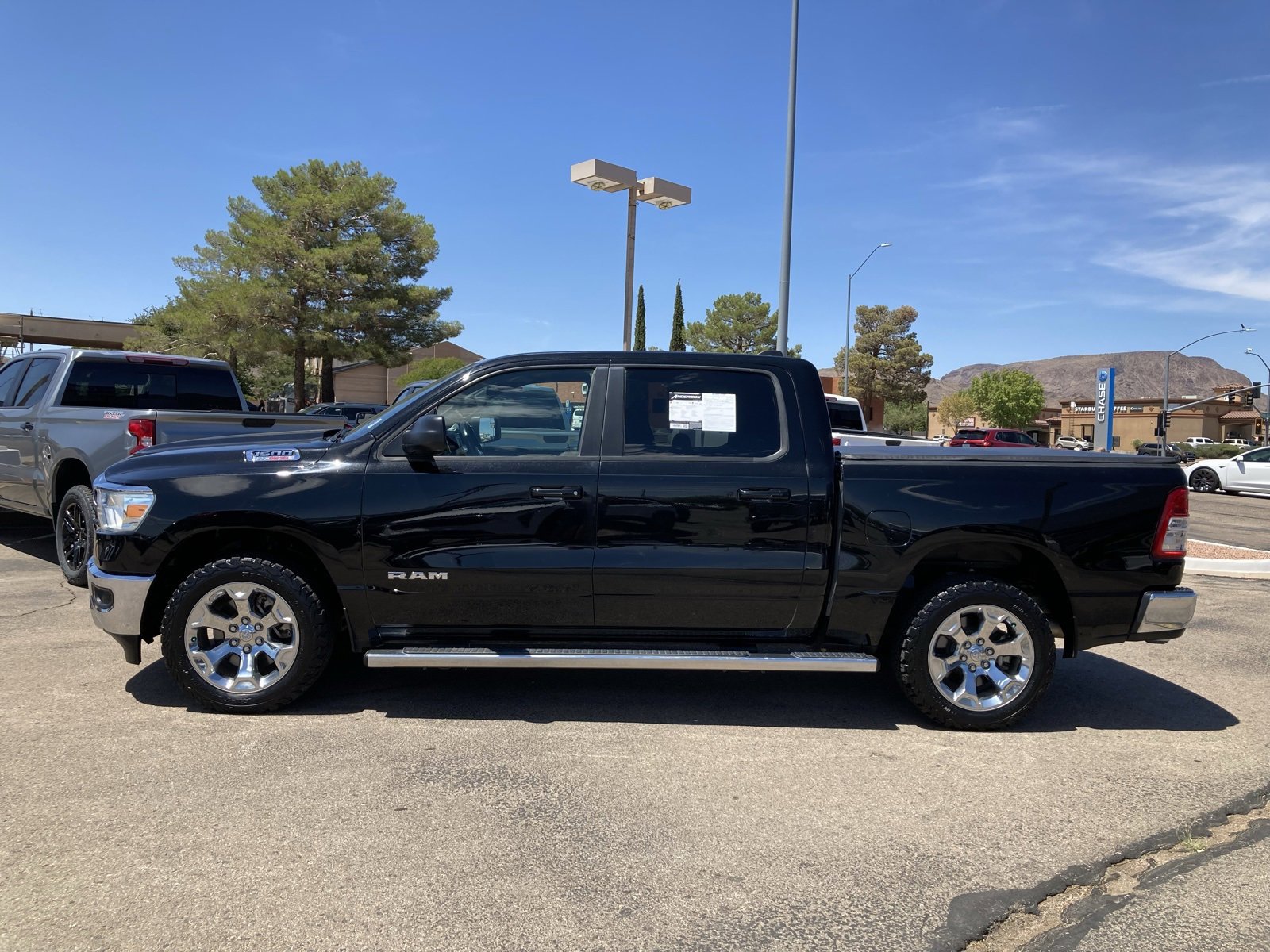 2021 Ram 1500 photo 9