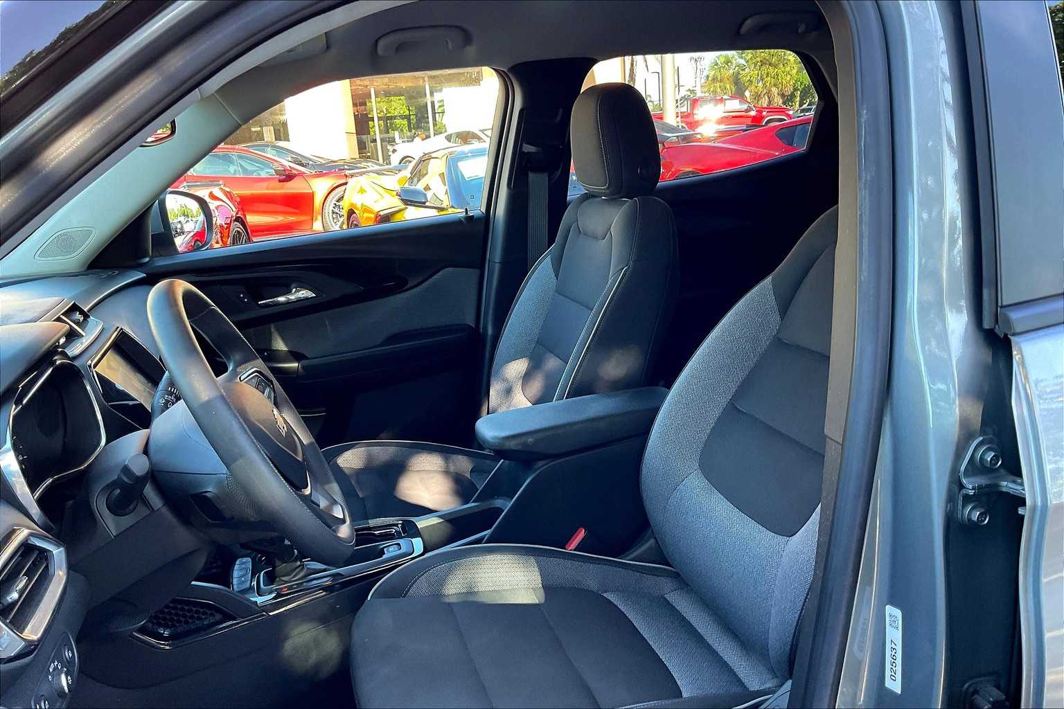2023 Chevrolet Trailblazer LT photo 24