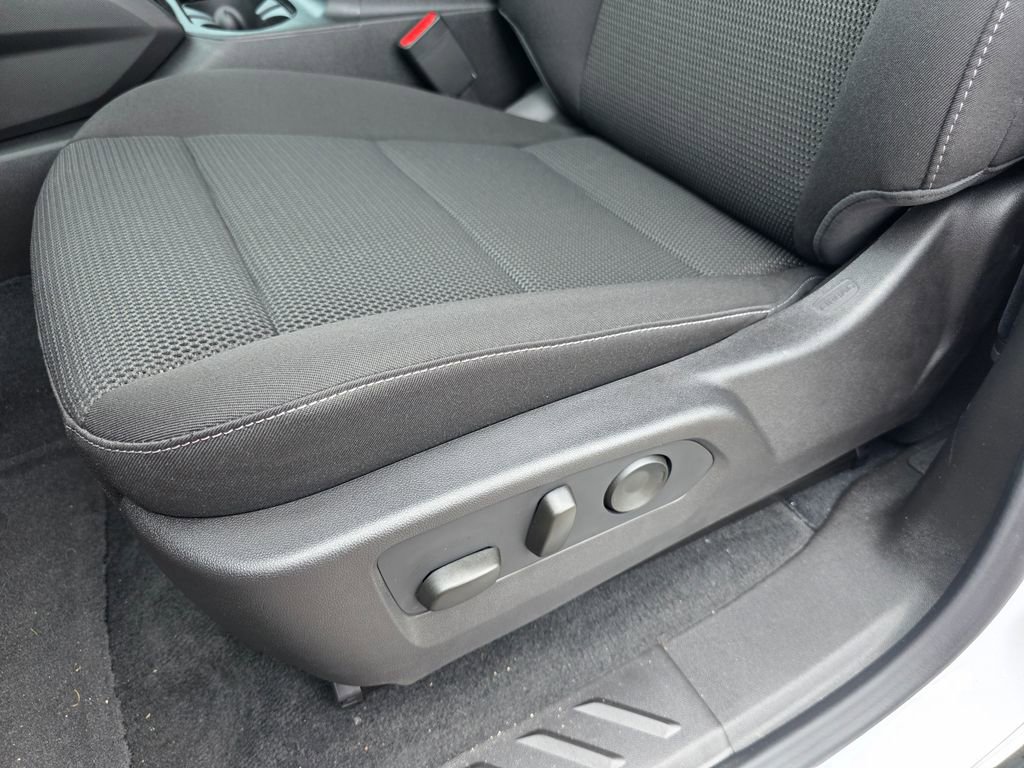 2025 Chevrolet Colorado Work Truck LT photo 15