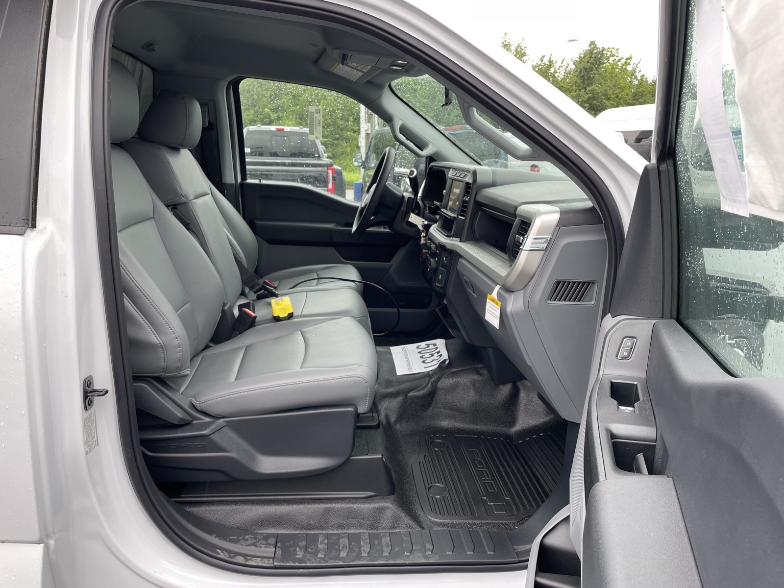 2024 Ford F-550 photo 19
