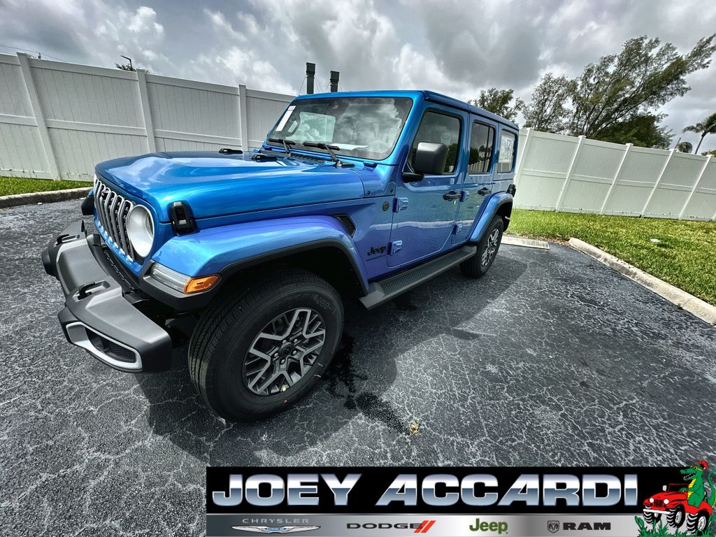 2025 Jeep Wrangler Sahara photo 4