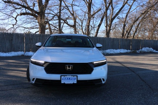 2025 Honda Accord Hybrid EX-L photo 3