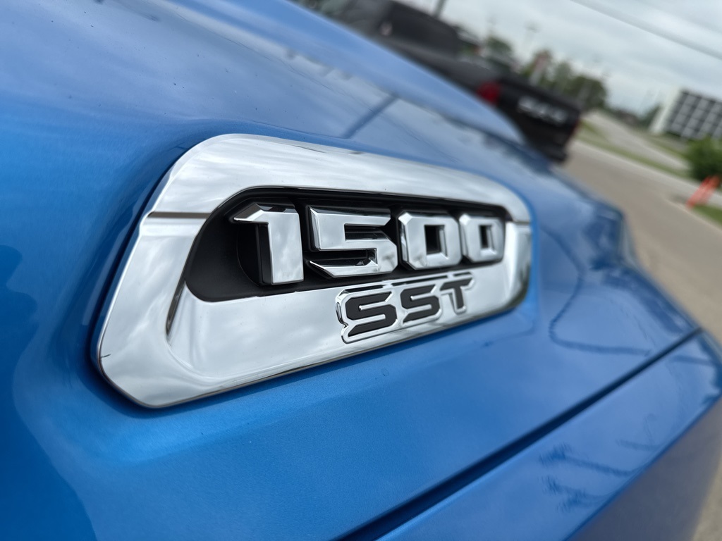 2025 Ram 1500 Big Horn Lone Star photo 10