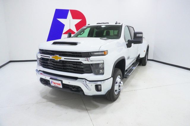 2026 Chevrolet Silverado 3500HD LT's photo